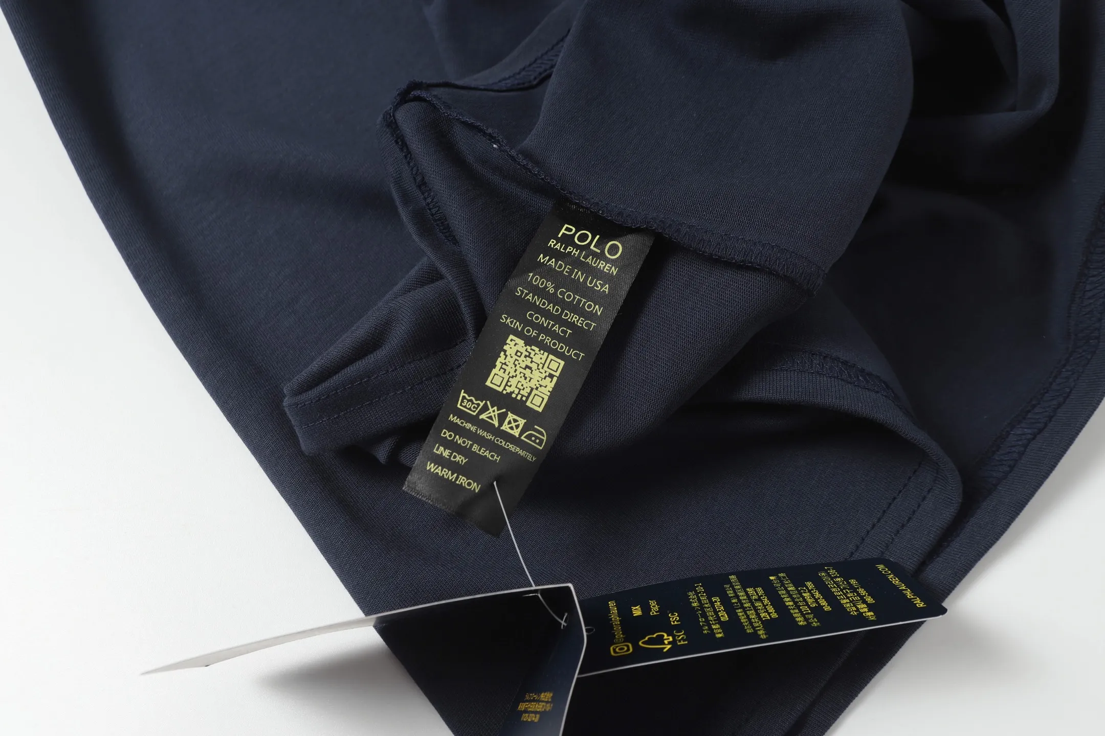 P114 Style number: A002 (no discount for running quantity) [Ralph Lauren round neck solid color pony embroidered logo pure cotton short sleeves] ✅270g double yarn fabric, custom woven and dyed threads ✅Original sticker Scan the QR code to enter the official website ✅Large version, loose and stylish, can wear up to 200 pounds Color: black white navy sky blue burgundy blue floral gray dark gray Size: S-XL